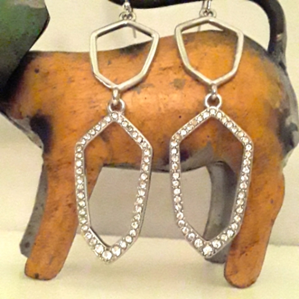 🥰 5/$25 - Silver Geometric Shape Dangle Earrings
